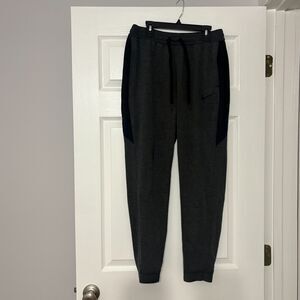Nike Dri-Fit Joggers Mens L Gray Black Basketball Pants  Zip Pocket